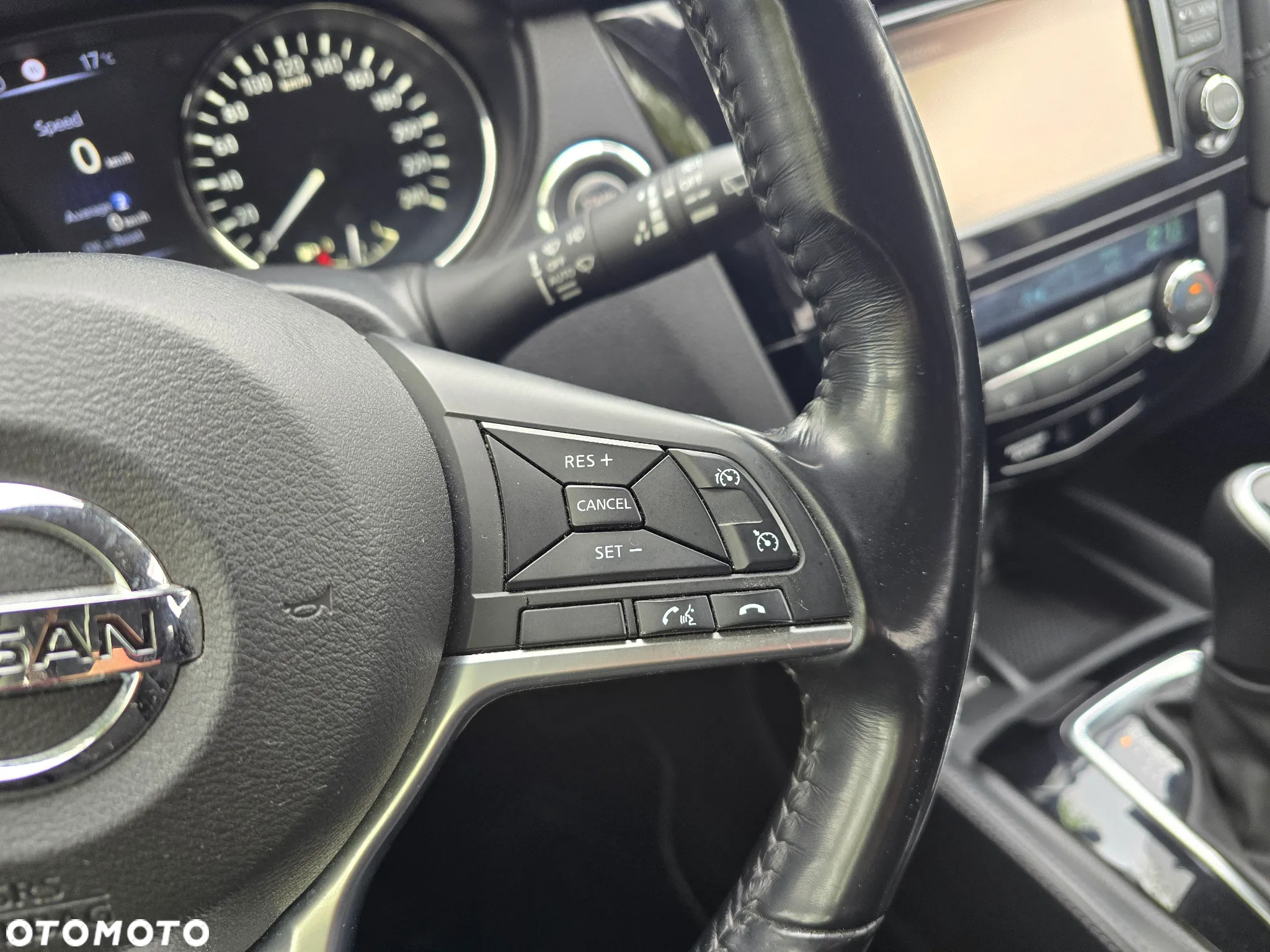 Nissan X-Trail 2.0 dCi ALL-MODE 4x4i Xtronic Tekna - 30