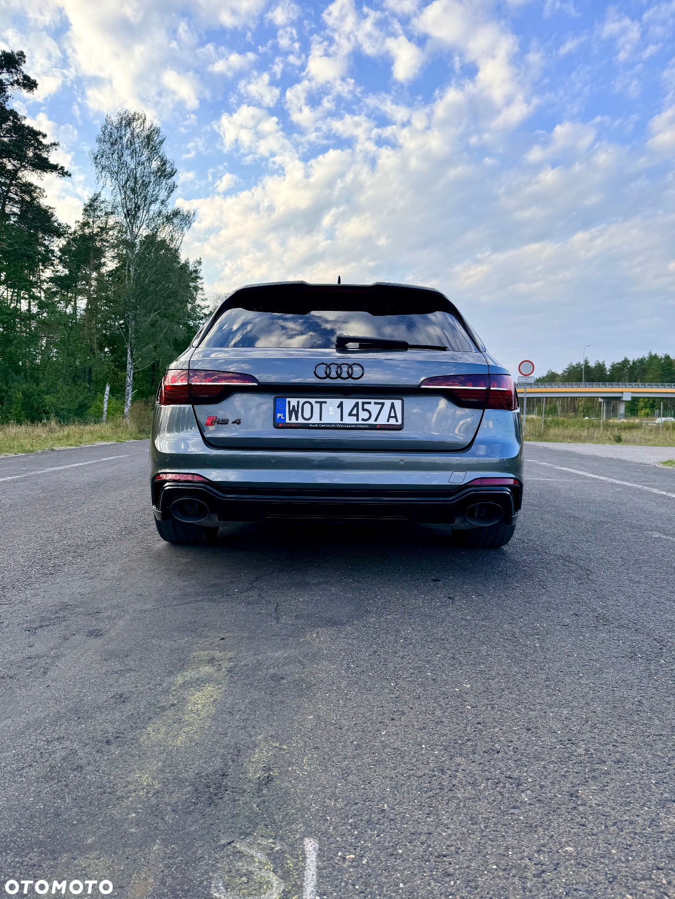 Audi RS4 Limousine - 7