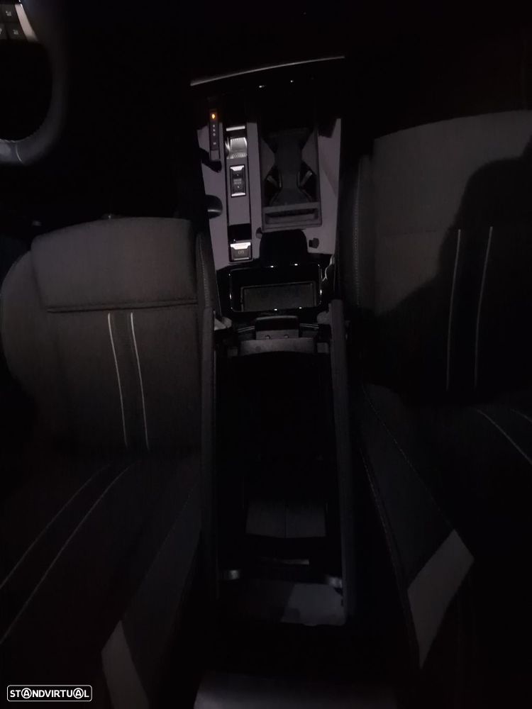 Opel Astra 1.2 T GS Line Aut. - 19