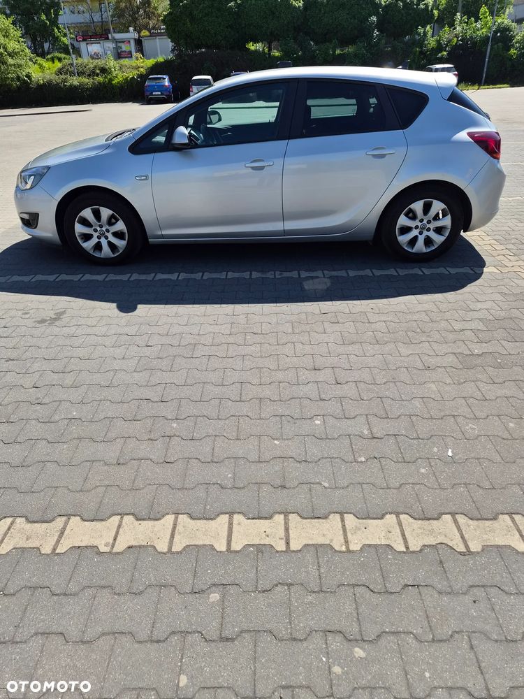 Opel Astra - 10