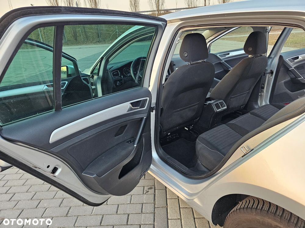 Volkswagen Golf 1.2 TSI BlueMotion Technology Cup - 19