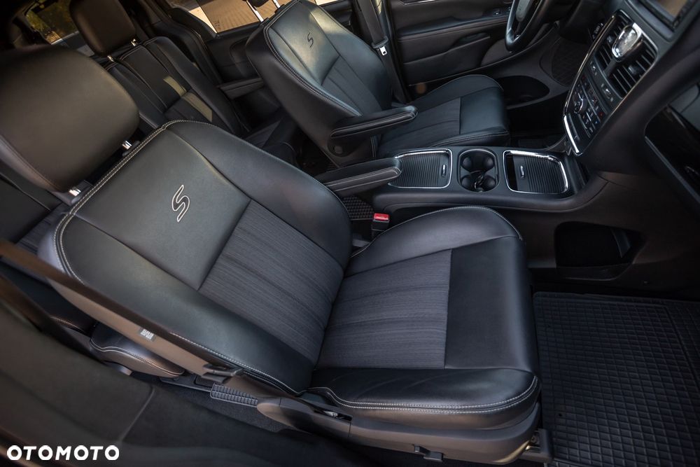 Lancia Voyager 2.8 Multijet 16v Platinum - 18