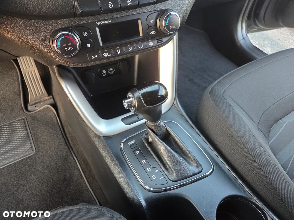 Kia Ceed 1.6 CRDi 136 DCT ISG Spirit - 19