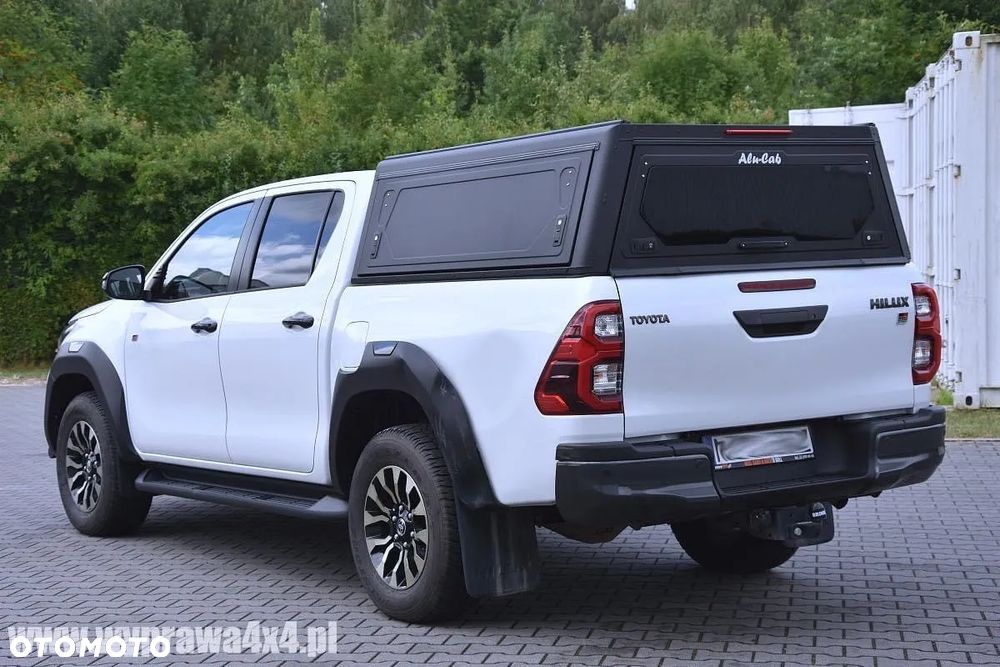 Toyota Hilux 2.8 D-4D Double Cab GR Sport 4x4 - 6