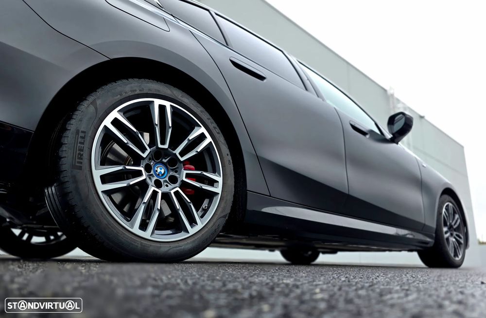 BMW 530 e Pack Desportivo M Pro - 7