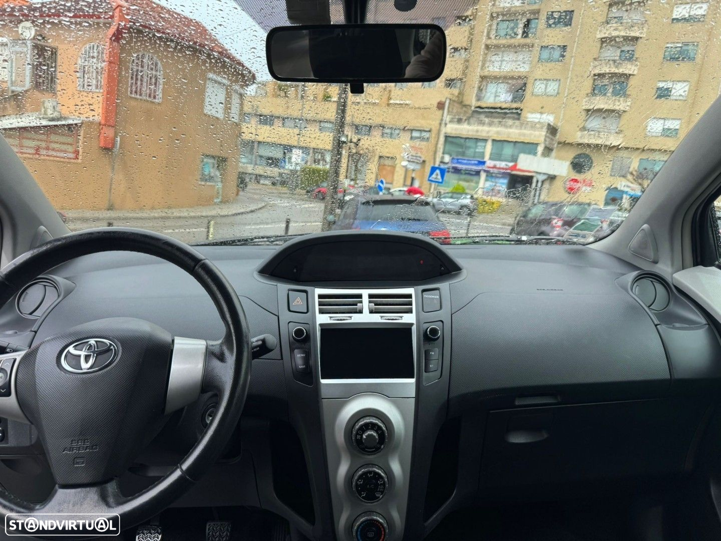 Toyota Yaris 1.4 D-4D AC - 11