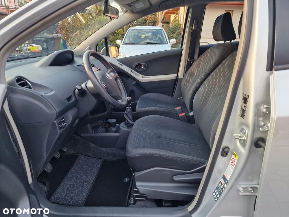 Toyota Yaris 1.33 Luna - 13