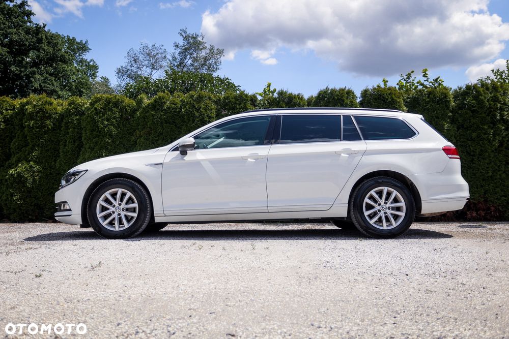 Volkswagen Passat 2.0 TDI SCR BlueMotion Technology 4Motion Trendline - 9