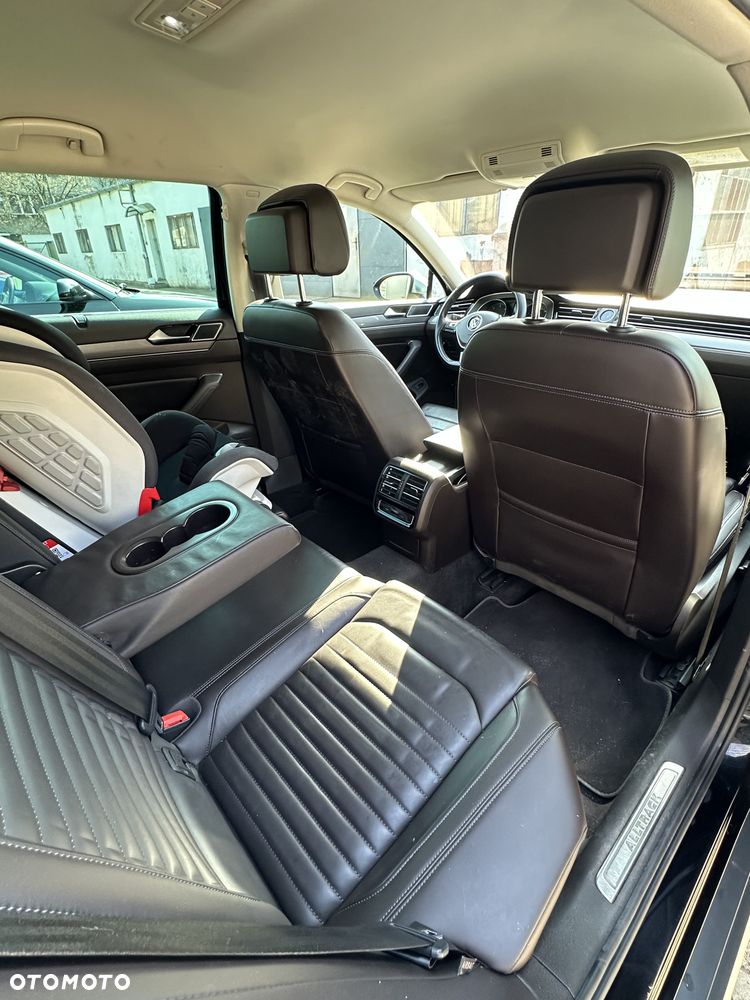 Volkswagen Passat Alltrack - 12