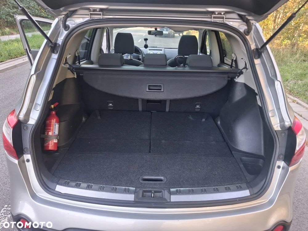 Nissan Qashqai+2 2011