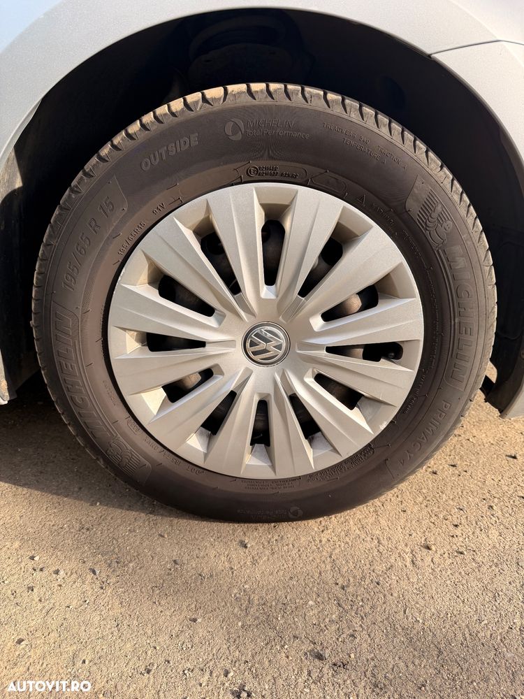 Volkswagen Golf 1.6 TDI DPF BMT DSG Trendline - 21