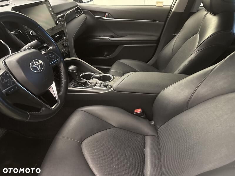 Toyota Camry 2.5 Hybrid Executive CVT - 11