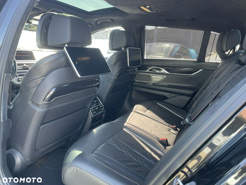 BMW Seria 7 - 10