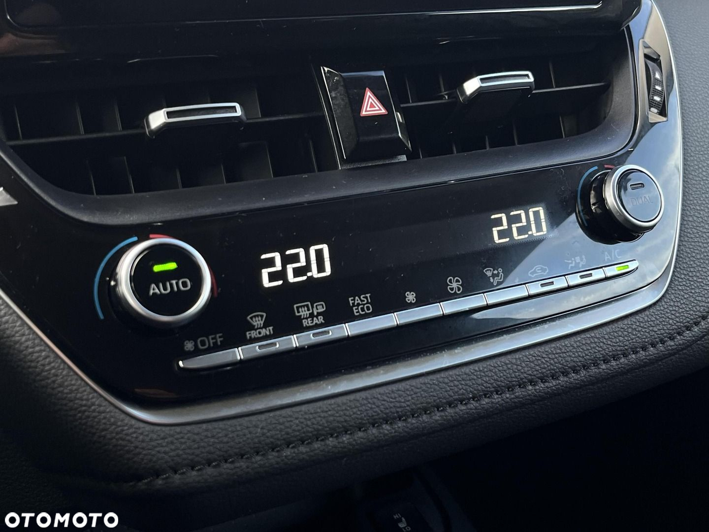 Toyota Corolla - 22