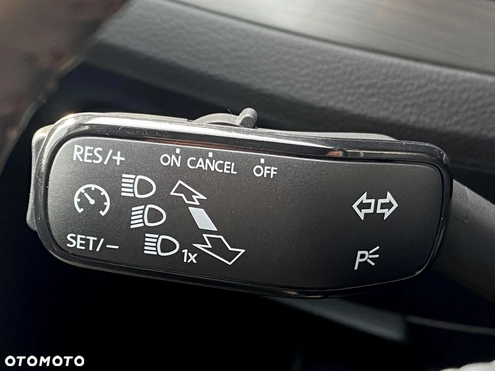 Skoda Superb 2.0 TDI SCR Style DSG - 34