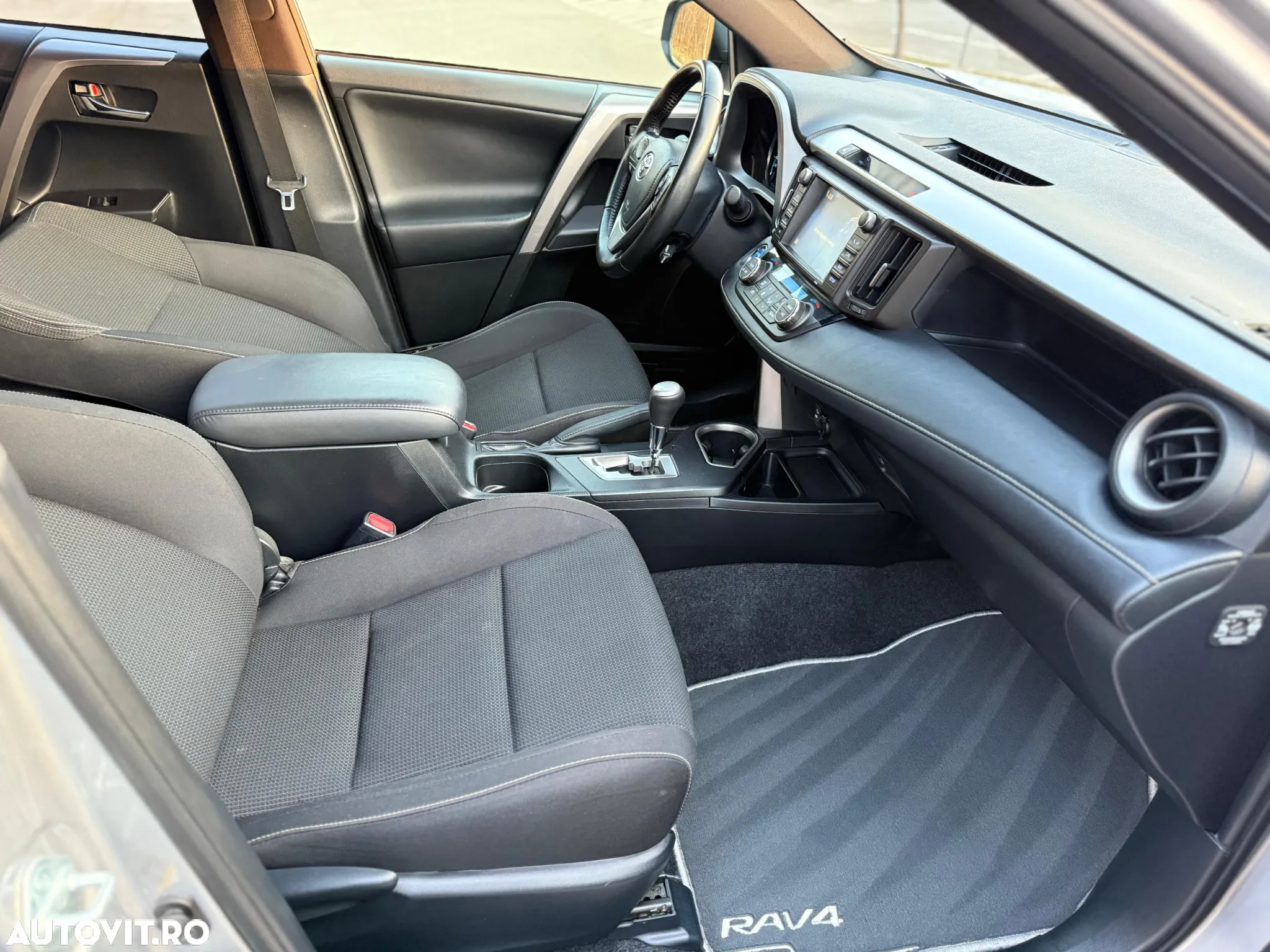 Toyota RAV4 2.5 4x2 Hybrid Edition S+ - 18