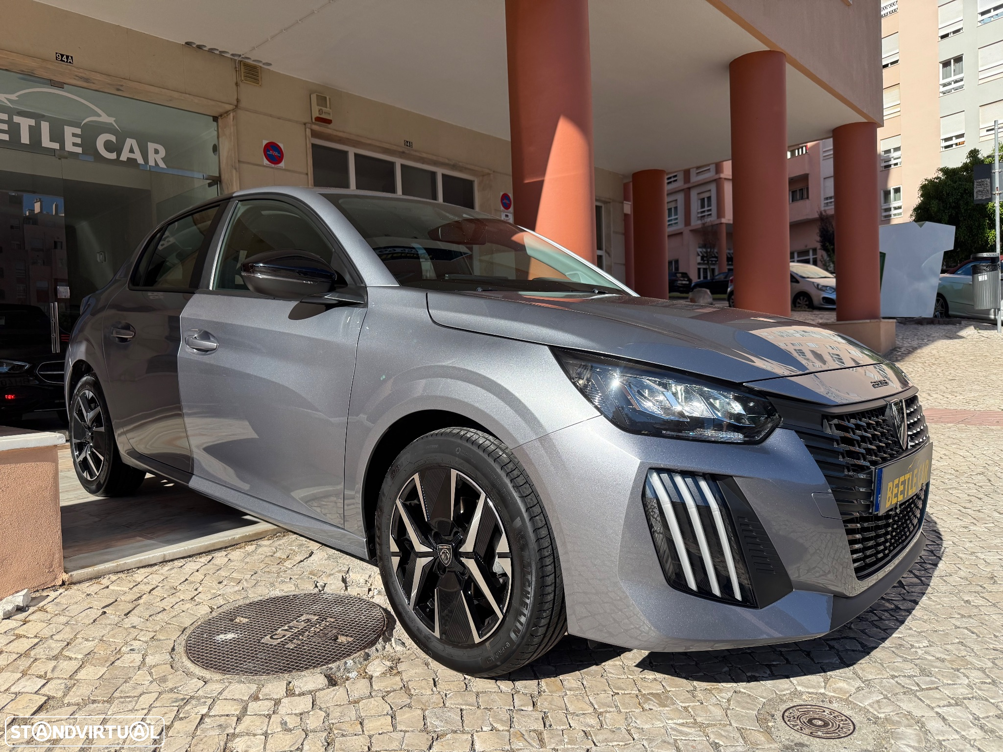 Peugeot 208 1.2 PureTech Active Pack - 8