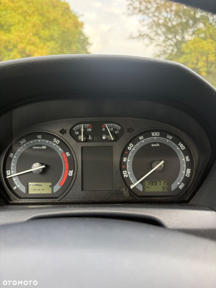Skoda Fabia 1.4 16V Comfort - 9