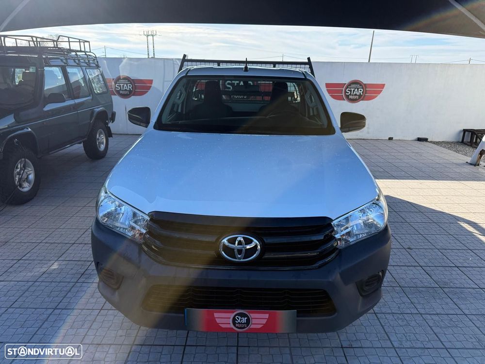 Toyota Hilux - 2