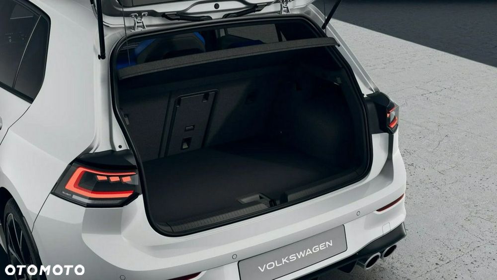 Volkswagen Golf - 10