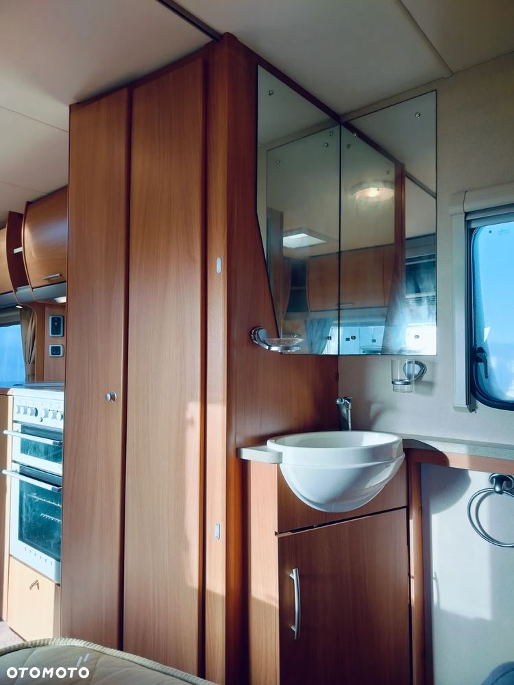 SWIFT Charisma 555 - 9