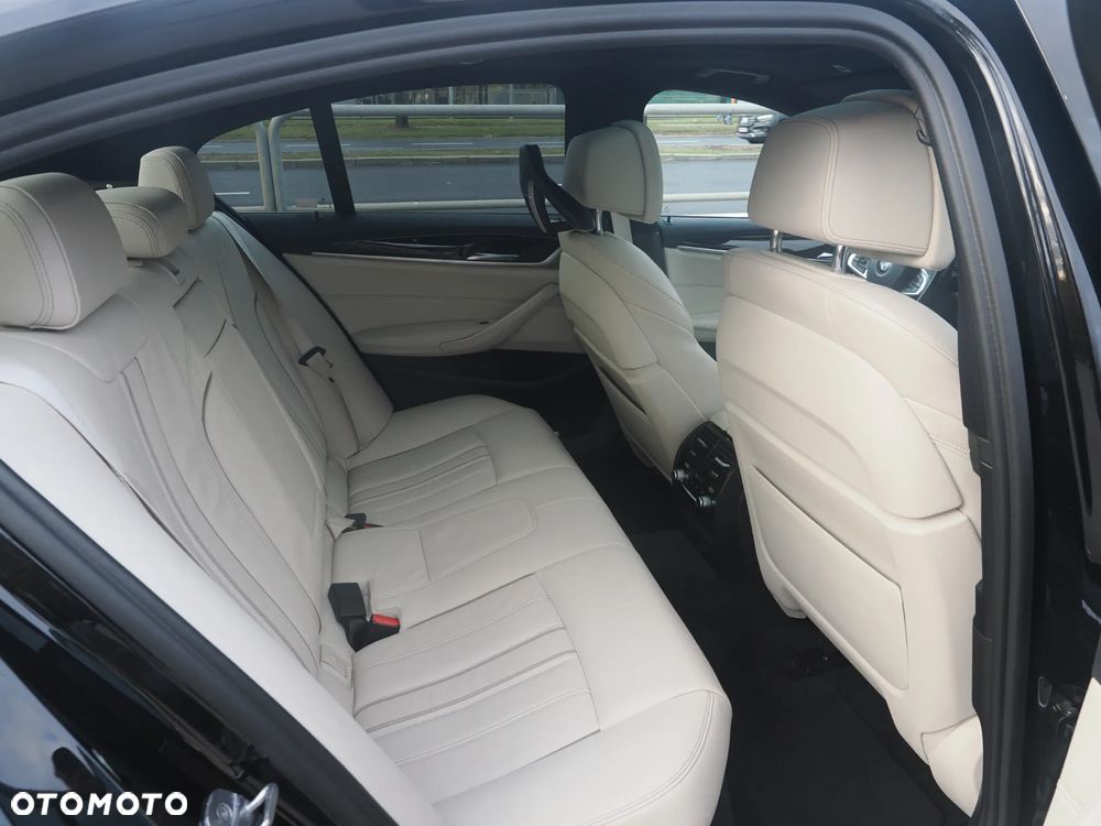 BMW Seria 5 530i xDrive M Sport sport - 10