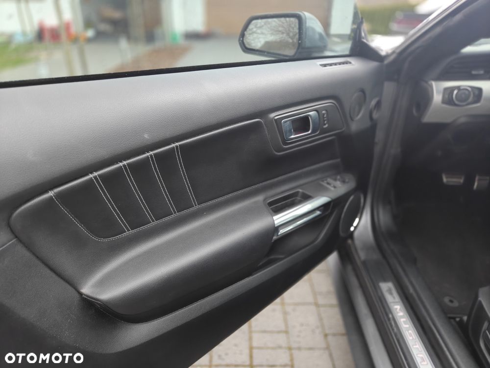 Ford Mustang 5.0 Ti-VCT V8 GT - 8