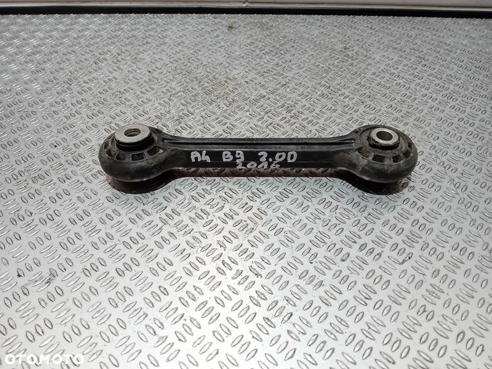 Łącznik stabilizatora wspornik Audi A4 B9 2.0 TDI 2016 8K0411317D - 2