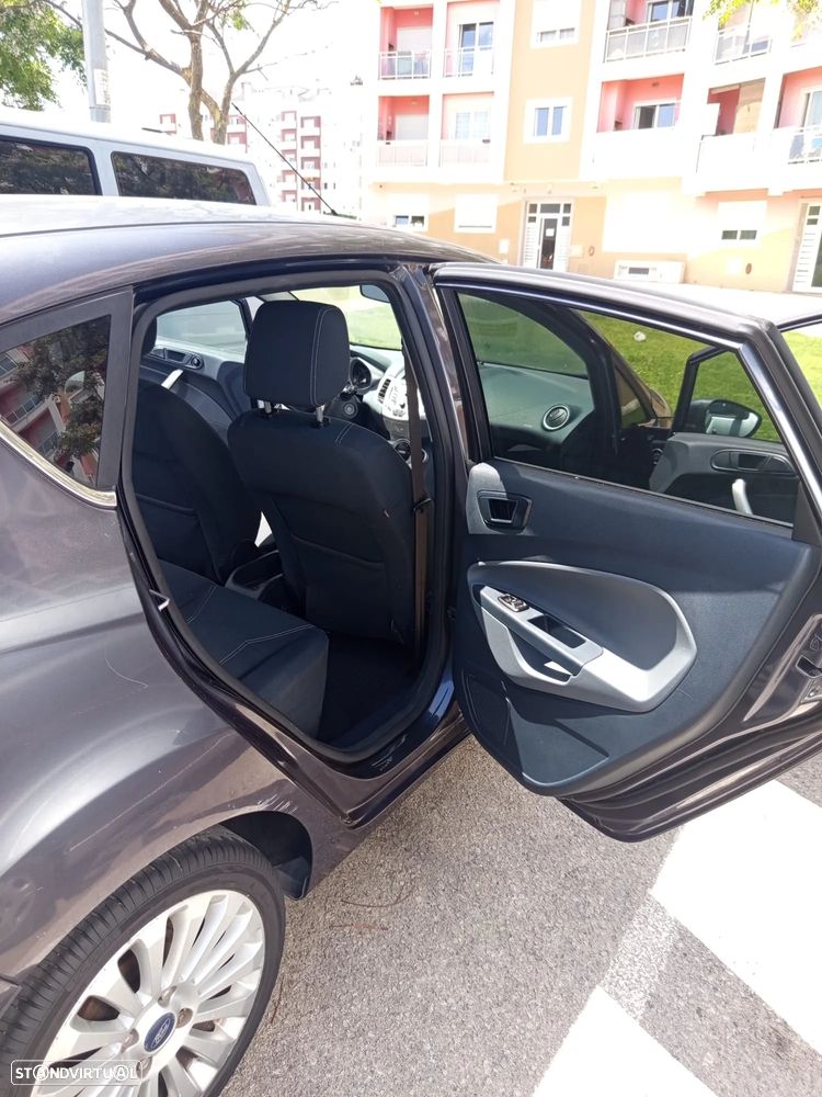 Ford Fiesta 1.25 Titanium 124g - 6