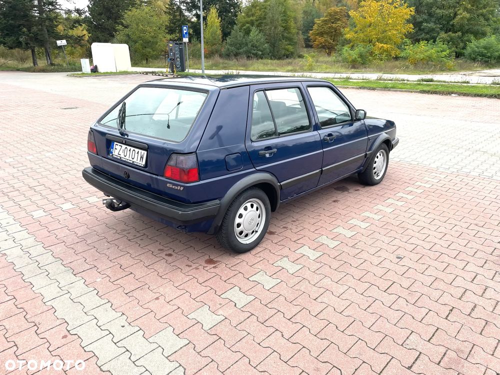 Volkswagen Golf 1.6 CL TDLLK TD - 8