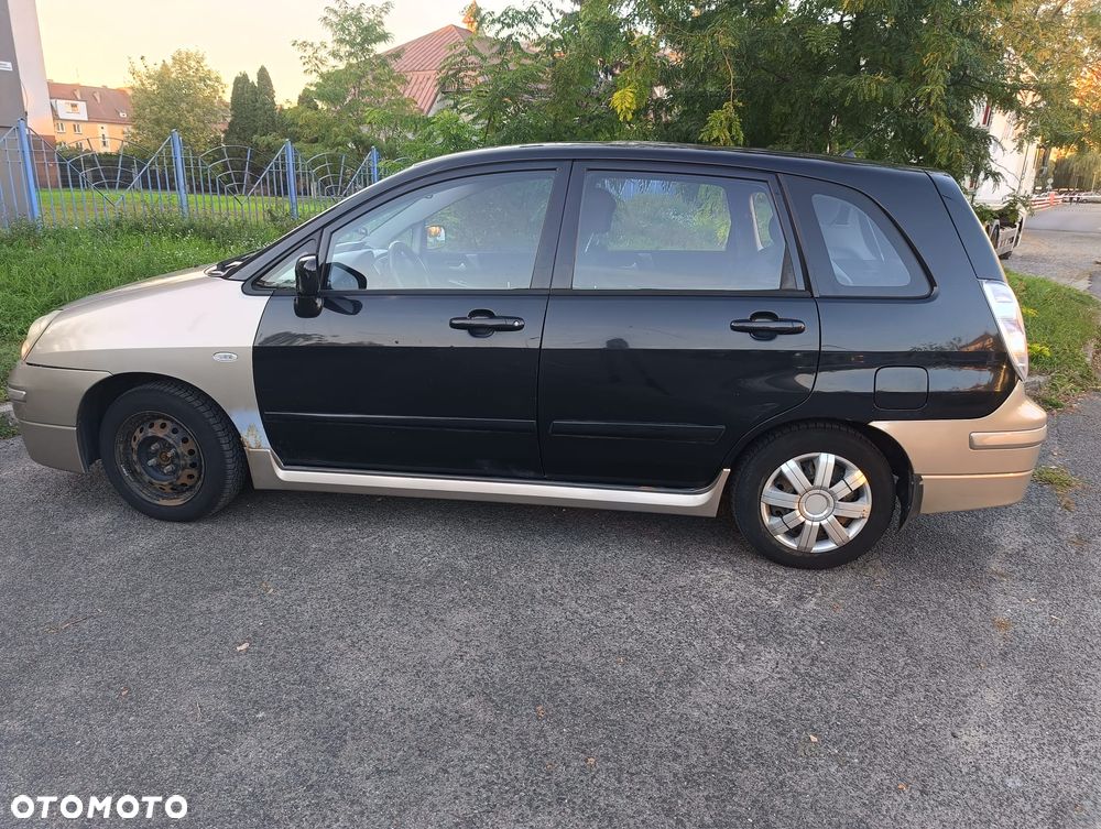 Suzuki Liana - 4