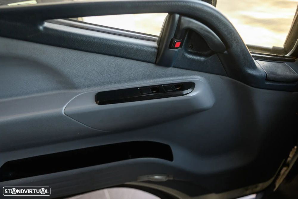 Mitsubishi Fuso Canter 3C13 - 31