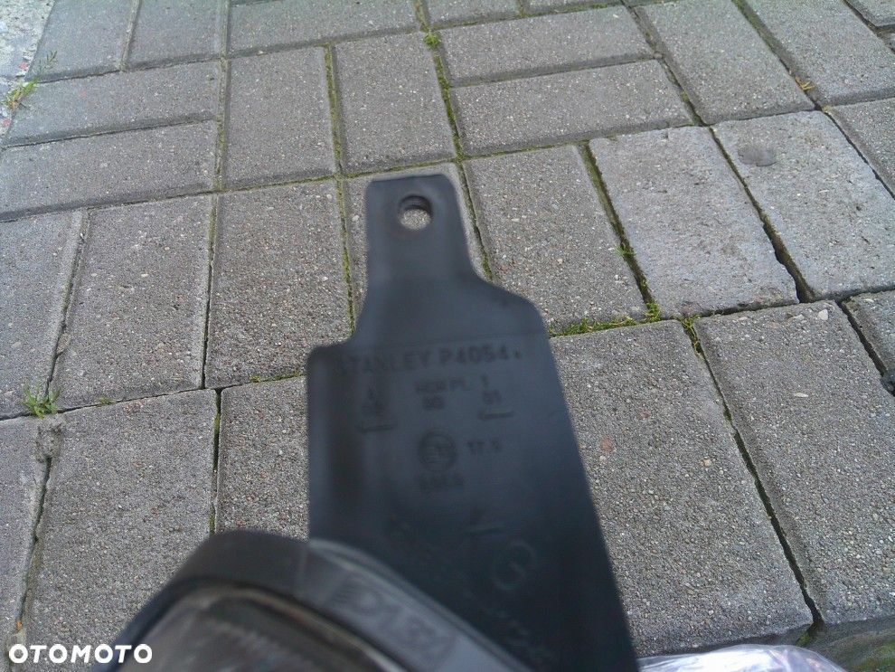 HONDA CIVIC VII LIFT 04- PRAWA PRZEDNIA LAMPA ORYGINAŁ STANLEY P4054 - 12