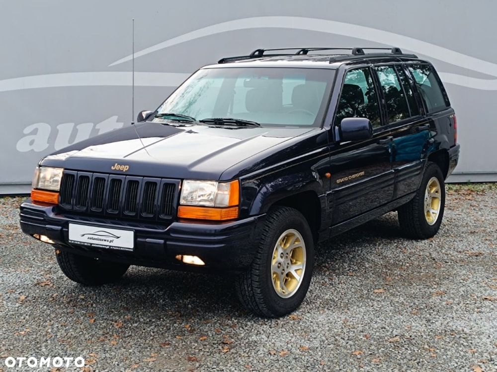Jeep Grand Cherokee - 1