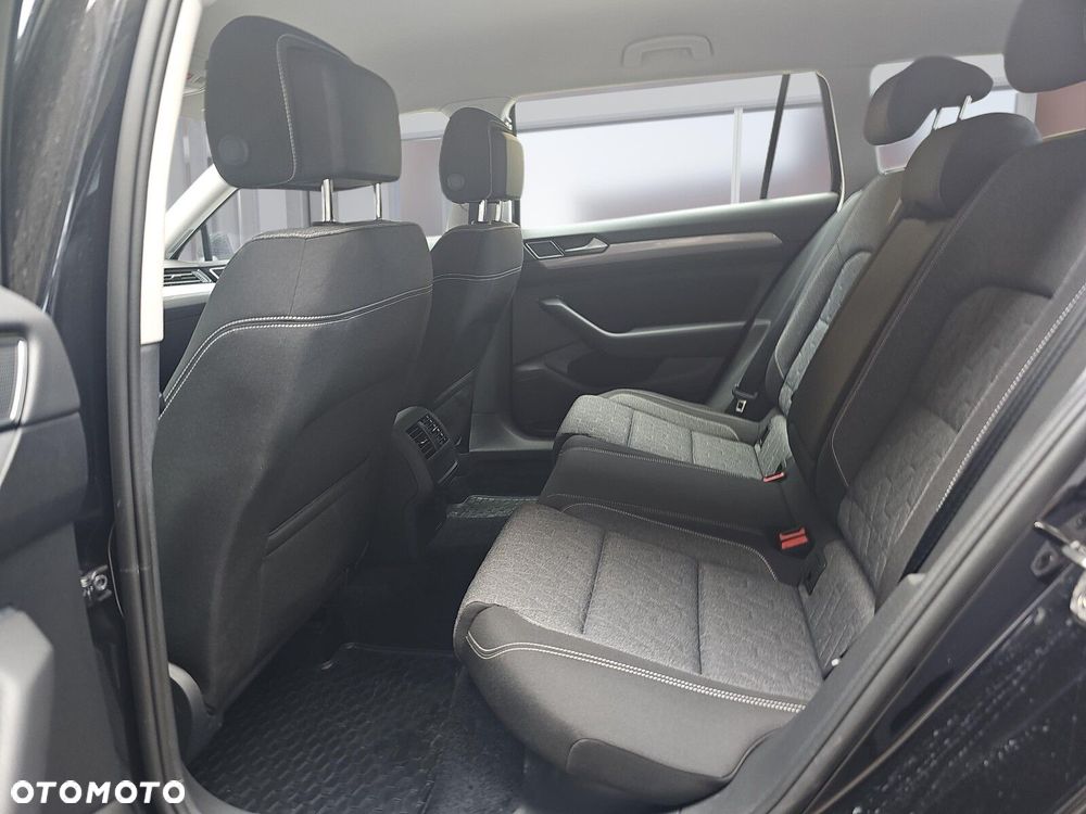 Volkswagen Passat Variant 1.5 TSI EVO Business DSG - 10
