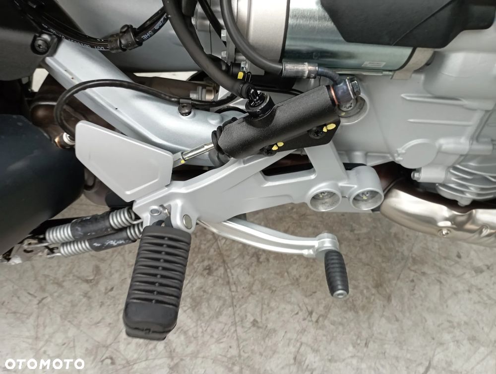 Moto Guzzi Stelvio - 15
