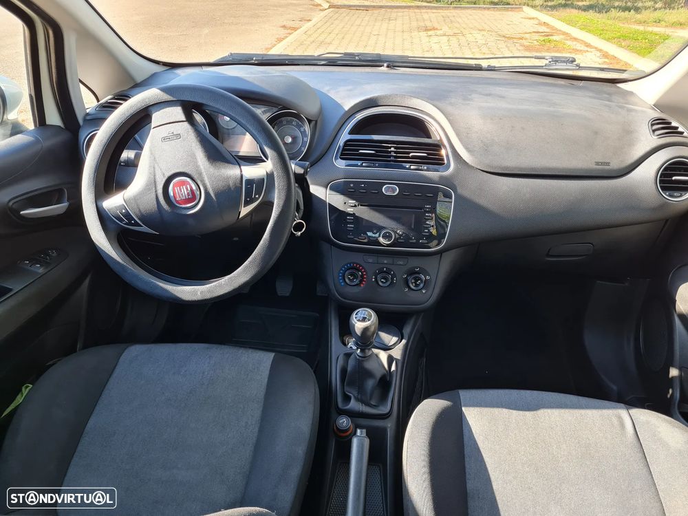 Fiat Punto 1.2 Young II S&S - 9