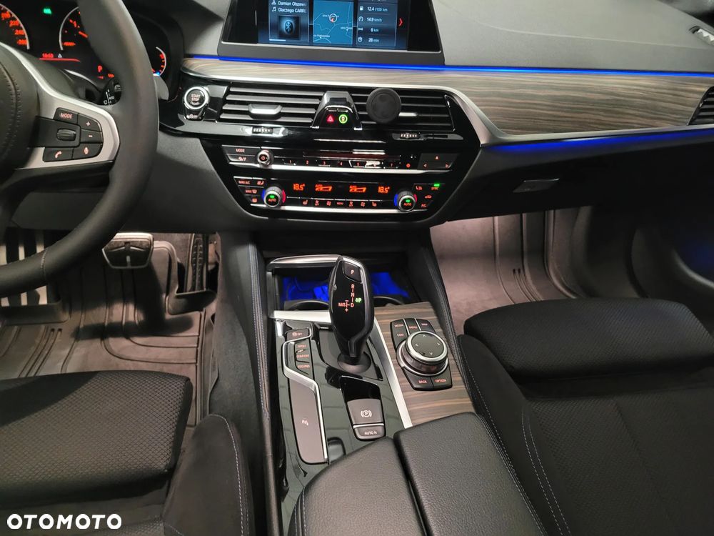 BMW Seria 5 520d xDrive M Sport sport - 20