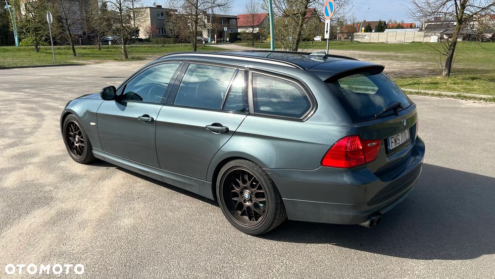 BMW Seria 3 330d - 4