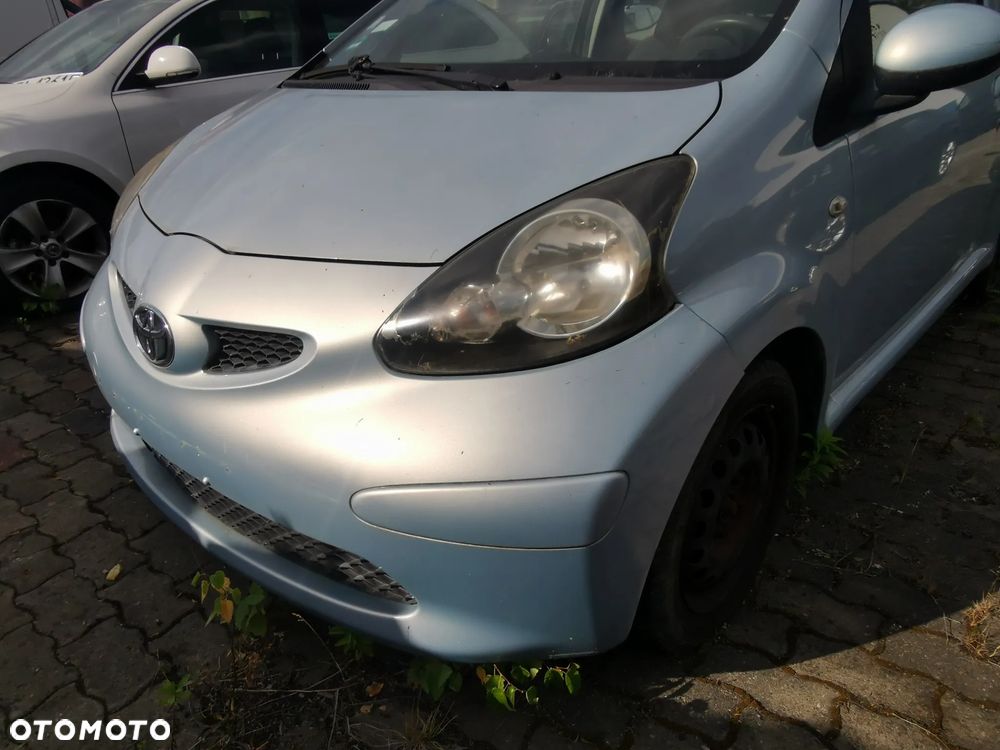 Części Toyota Aygo I 1.0B 1KR-B52 Lakier 8R0 - 13