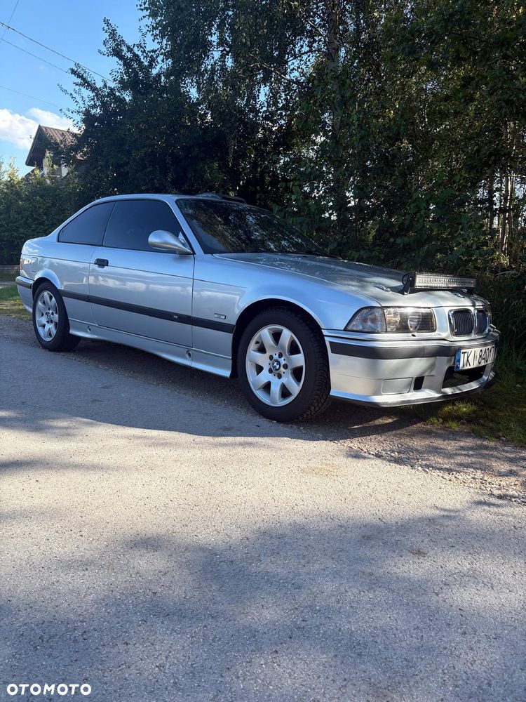 BMW M3 Standard - 28