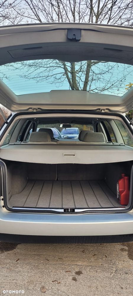 Volkswagen Passat Variant 1.8 - 15