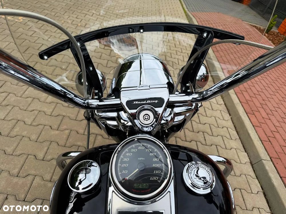 Harley-Davidson Touring Road King - 12