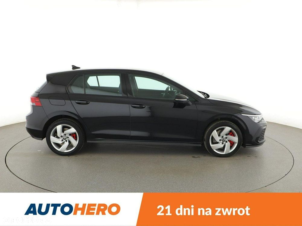 Volkswagen Golf - 10