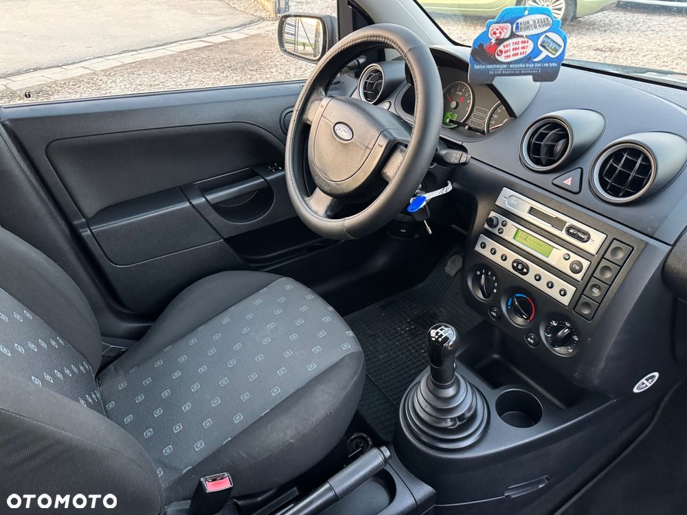 Ford Fiesta - 8