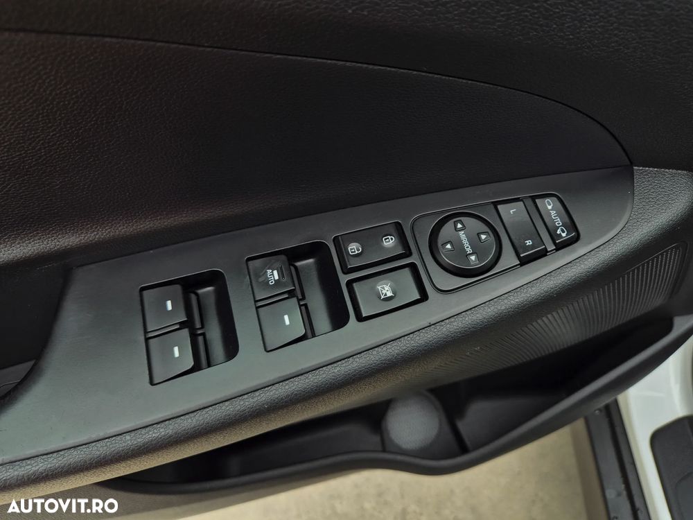 Hyundai Tucson blue 1.7 CRDi 2WD DCT Style - 22