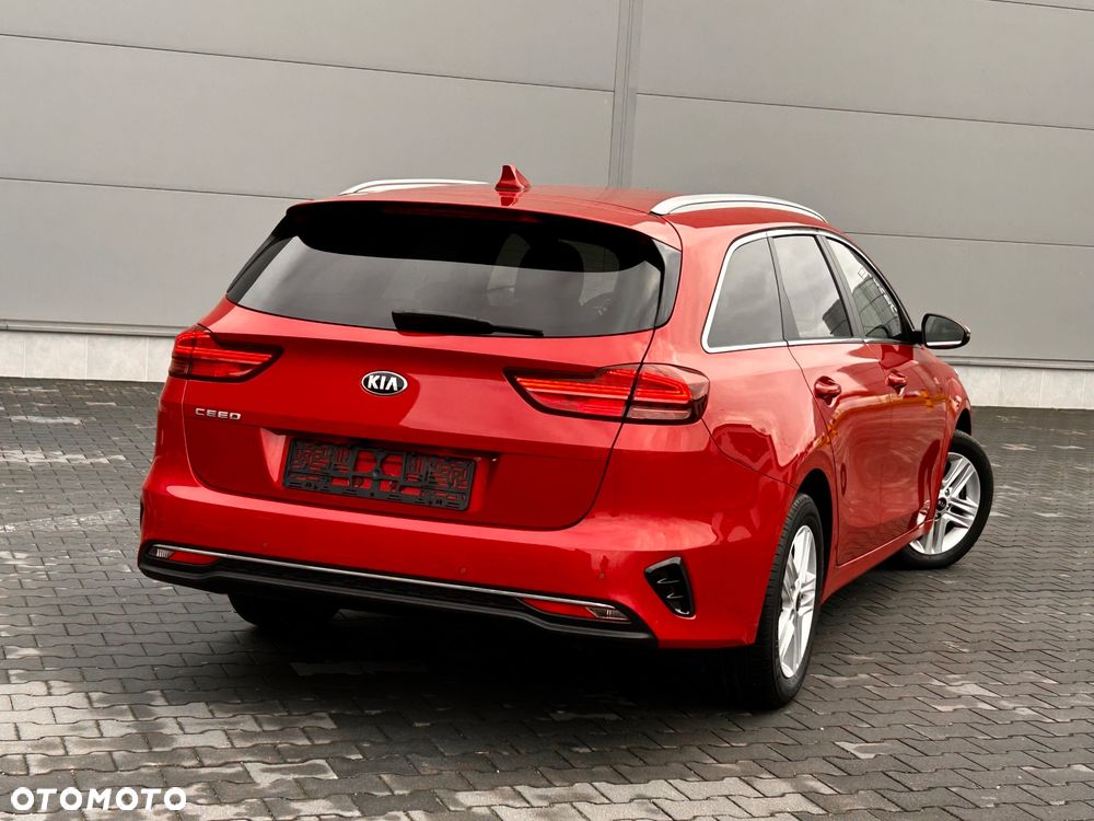 Kia Ceed 1.6 CRDi SCR L Business Line Plus DCT - 19