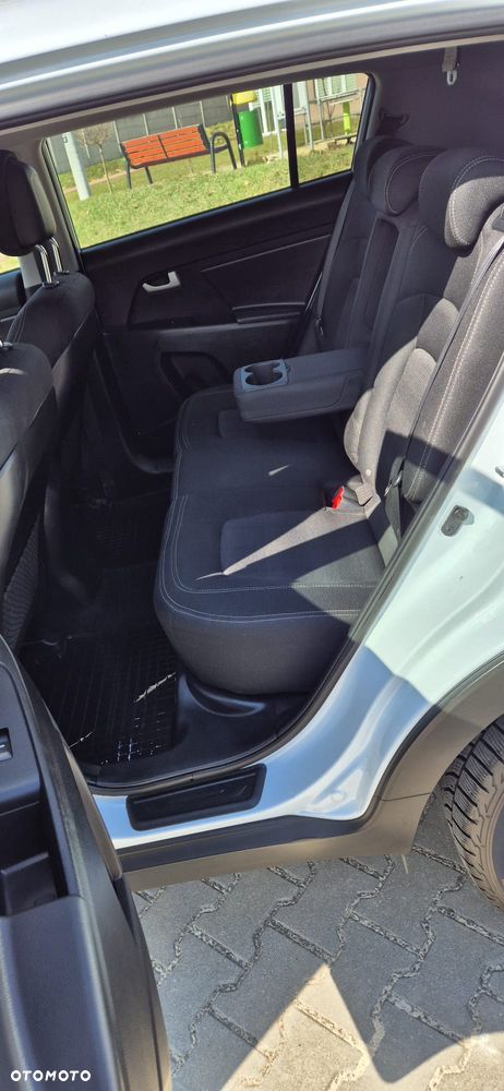 Kia Sportage 1.7 CRDI M 2WD - 9