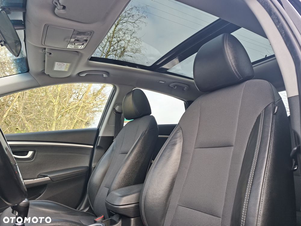 Hyundai i30 blue 1.6 GDI YES Silver - 8