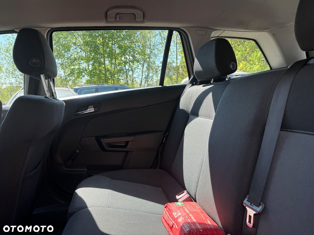 Opel Astra 1.7 CDTI Cosmo - 8